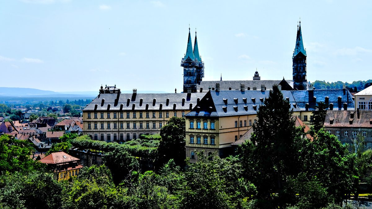 ドイツ ステンドグラス世界遺産バンベルク 聖ミヒャエル修道院 kloster-michaelsberg.